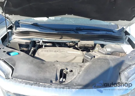 2019 Honda Pilot Touring from USA, damaged, VIN 5FNYF5H62KB000285